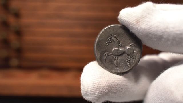 A 2400 Year Old Celtic Silver & Gold Coin Bundle смотреть онлайн