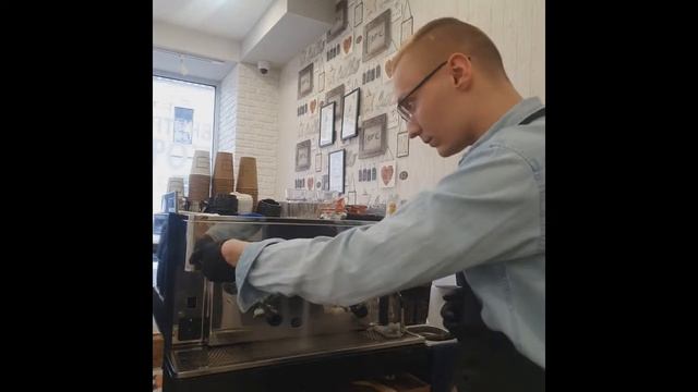 Видео обзор кофемашины Wega Start (MCE) от "Внутри Кофе". Что\Как\Почему в рамках работы за тачкой смотреть онлайн
