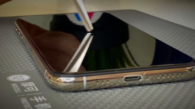 Наклеить пленку гидрогелевую на iPhone Нижний Новгород смотреть онлайн