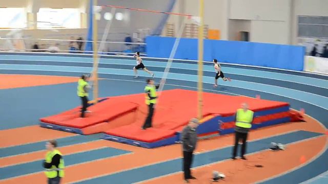 Зимний кубок РБ по л/а 400 метров мужчины.