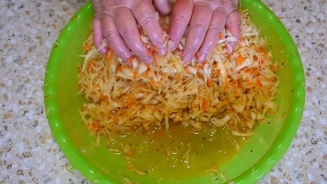 Так Квашу Капусту Уже Много Лет смотреть онлайн