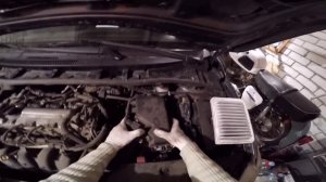 Замена моторного масла на Toyota Corolla e150 2008