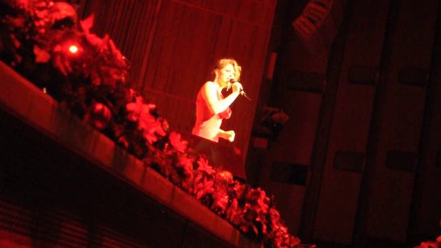 Jessie Buckley - As If We Never Said Goodbye смотреть онлайн