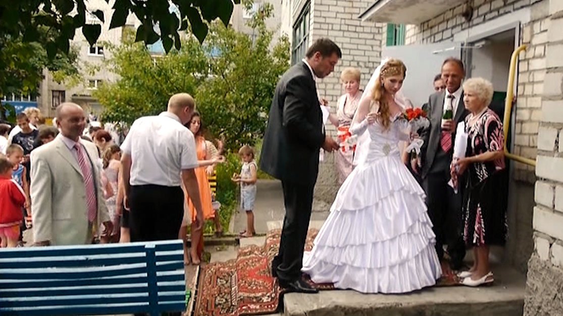 Встреча молодых с караваем на свадьбе смотреть онлайн