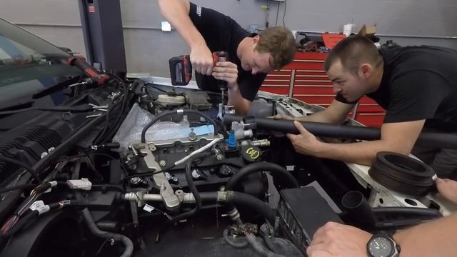 Burnout Patrol EP.4 - The NEW Supercharger Looks INSANE! (+Wiring/Transmission Update) смотреть онлайн