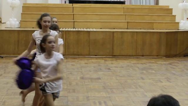 Хрустальная туфелька-2015. Танец со шляпами смотреть онлайн