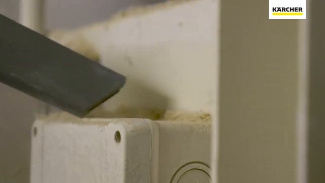 Уборка сухих загрязнений и жидкости на производстве с пылесосом серии NT Tact смотреть онлайн