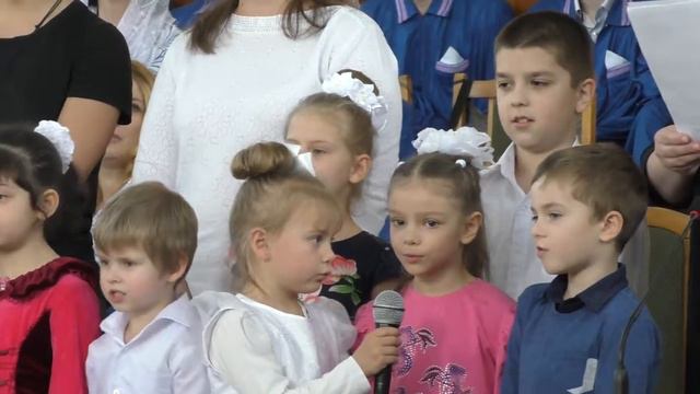 Христос воскрес! Выступление детей младшей группы. смотреть онлайн