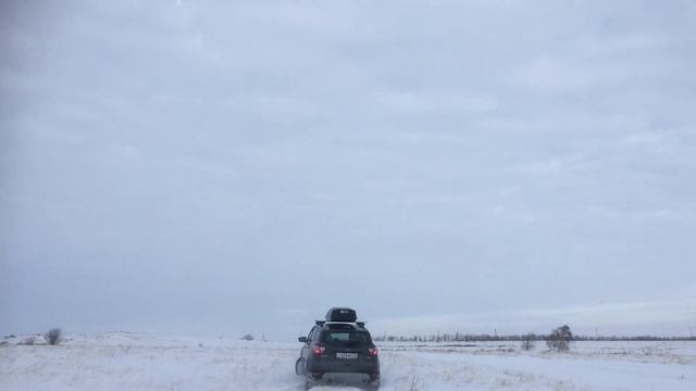 My Wife is riding in the snow on a Ford Kuga смотреть онлайн