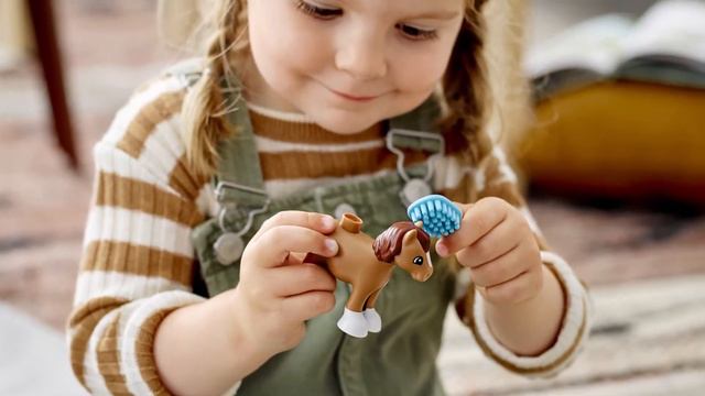 LEGO 10951 DUPLO Horse Stable and Pony Care @2TTOYSLEGOPLAYMOBILCOBI смотреть онлайн