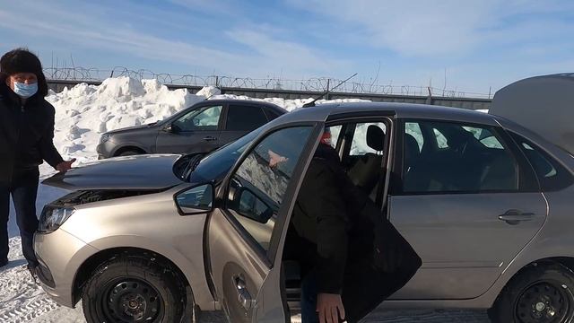 ЭТУ СТРАНУ САНКЦИЯМИ НЕ ЗАПУГАЕШЬ! Купил народный автомобиль LADA GRANTA 2022 COMFORT и доволен! смотреть онлайн