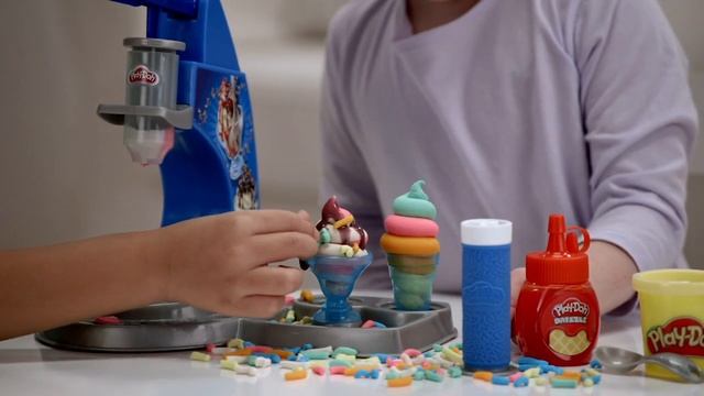 Play-Doh Kitchen Creations Drizzy Ice Cream Playset смотреть онлайн