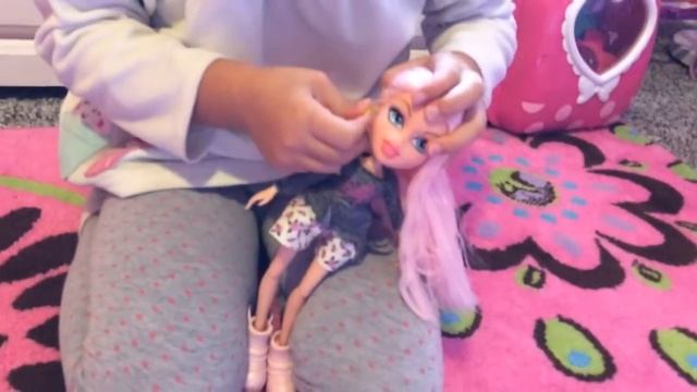 BRATZ selfie stick распаковка куклы, обзор куклы Братц Unboxing Bratz doll, review смотреть онлайн
