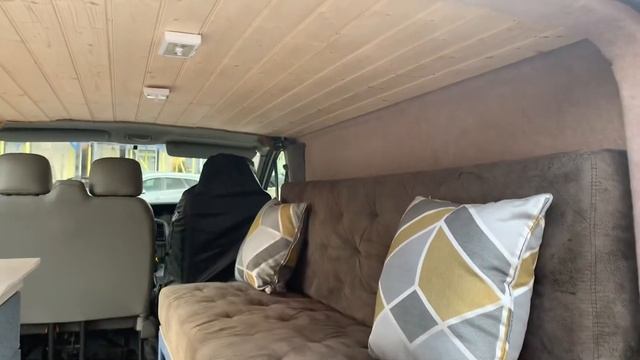 Vauxhall Vivaro Day Van/Camper смотреть онлайн