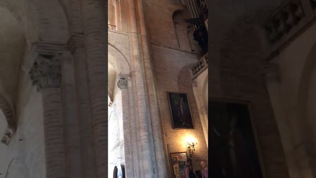 The organ of Saint Sernin Bascilica, Toulouse - August 2018 смотреть онлайн
