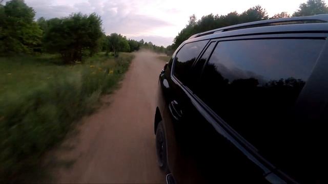 Land Cruiser Prado | Навигатор завел на бездорожье. 2 часа по грунтовке и полям. Прадик справился. смотреть онлайн