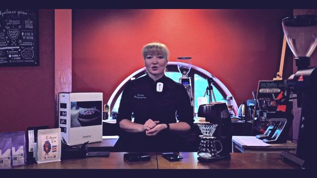 Обзор весов Hiroia Jimmy и пуровер станции Hiroia Samantha Smart Coffee Brewer смотреть онлайн