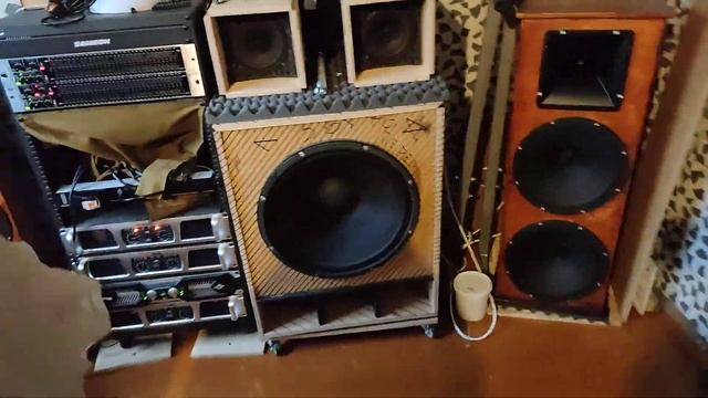 Две НОЭМА 100ГДШ65-4 в ЗЯ(4 литра) и 18ая Италия(без проца не то) смотреть онлайн