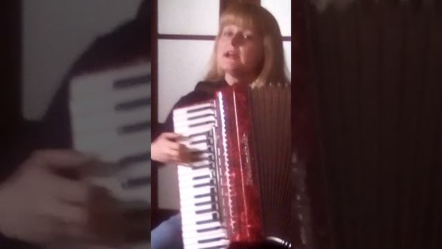 Катюша - песня в сопровождении аккордеона смотреть онлайн