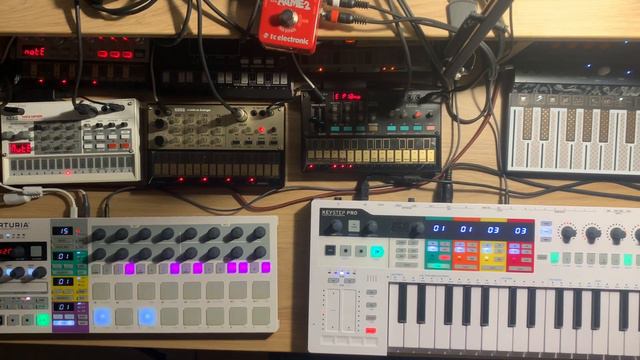 Linkin Park & Jay Z - Numb / Encore Inspired - Korg Volca + Arturia Microfreak Live Jam смотреть онлайн