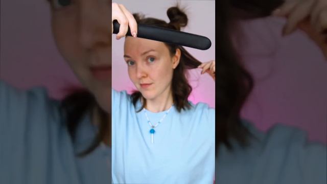 Быстрые локоны на утюжок ⚡️ #прически #локоны #макияж #бьютиблог #бьюти #косметика #лайфхаки смотреть онлайн