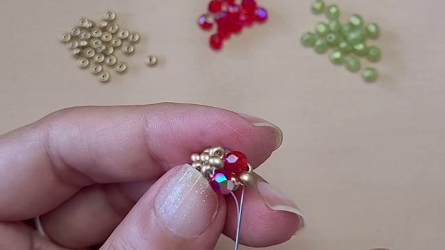 Elegant Beaded Bracelet Using Cubic Right Angle Weave  (CRAW) ?