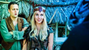 ЛУЧШАЯ ЖЕНСКАЯ БРОНЯ В ИГРАХ - EPIC NPC MAN на Русском