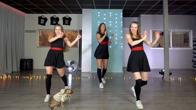 Kelly Clarkson - Underneath the Tree - Easy Christmas Dance Video - Navidad Baile - Choreography смотреть онлайн