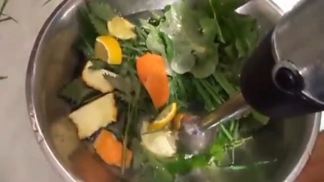 ПРОСТО! Как сделать коктейль. ПОЛЕЗНЫЙ ЗЕЛЁНЫЙ КОКТЕЙЛЬ смотреть онлайн