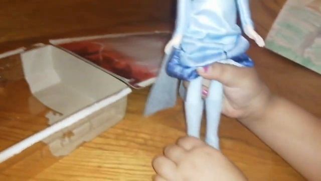 Unboxing - Frozen 2 Elsa смотреть онлайн