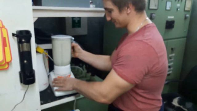 как сделать супер коктейль для тренеровок смотреть онлайн