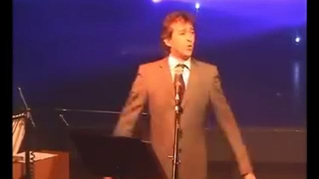 NOEL COWARD MEDLEY - sung by Fenton Gray смотреть онлайн