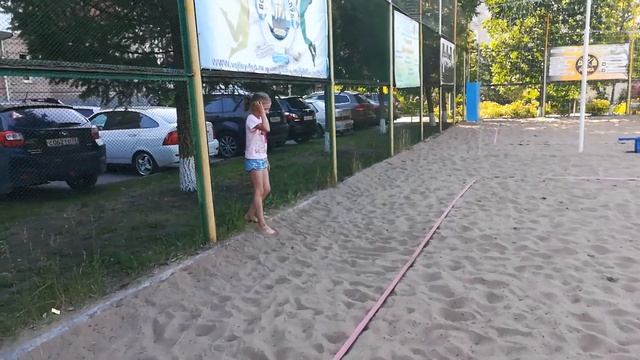 Рондат двойной Фляг в замедленной съемке. Элемент из спортивной гимнастики смотреть онлайн