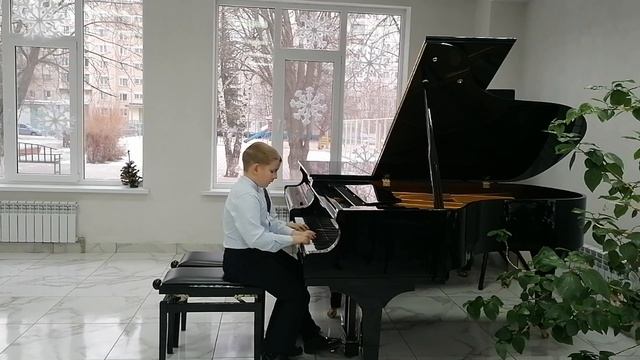 Й. Дунаевский "Полька" из к/ф "Кубанские казаки". Исп. Марченко Михаил, Троян Роман смотреть онлайн