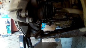 Замена шаровых без съёмника очень просто.