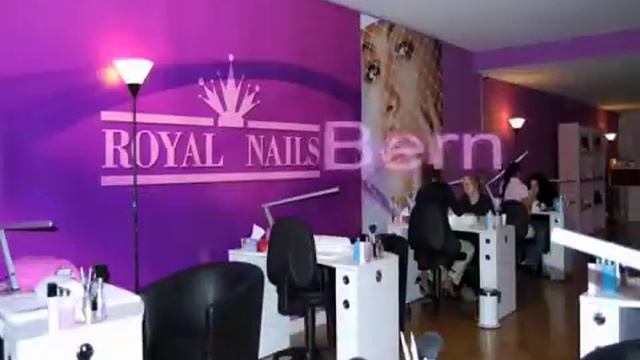 Nailstudios Royal Nails