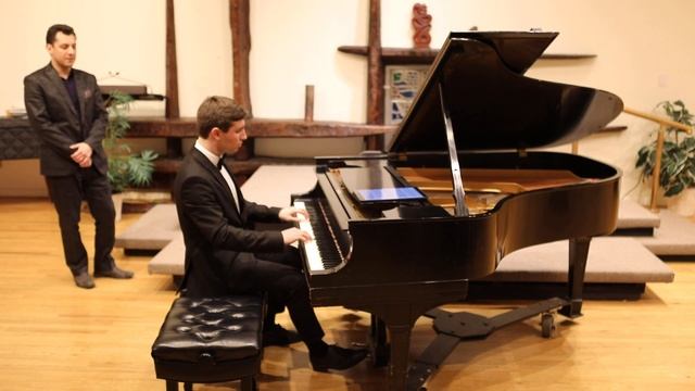 Aram Khachaturian: Sabre Dance (Improvisation) смотреть онлайн