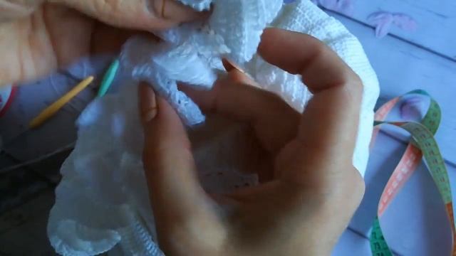 НЕОБЫЧНАЯ ЛЕТНЯЯ ШАПКА БИНИ КРЮЧКАМ. смотреть онлайн