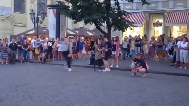 Уличные танцы по одесски смотреть онлайн