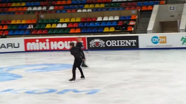 Maxim Kovtun. Ковтун 3Аксель-3тулуп Тренировка 23/11/13 смотреть онлайн