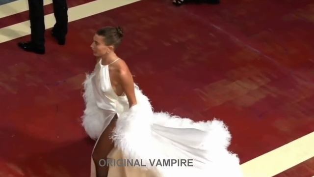 Justin Bieber met Selena Gomez at the Met Gala 2022 смотреть онлайн