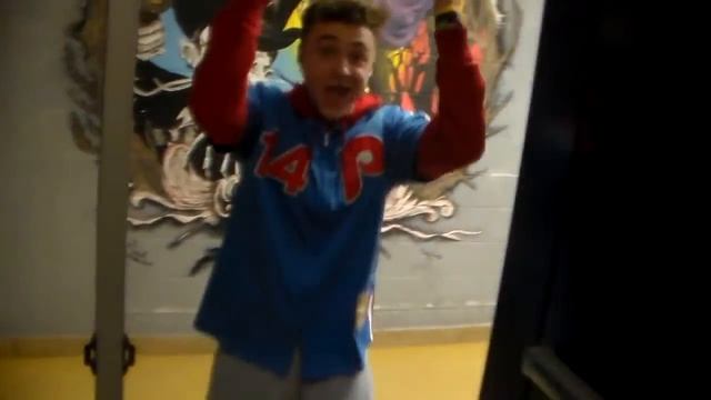 Pumped Up Kicks AR JS KB BB смотреть онлайн