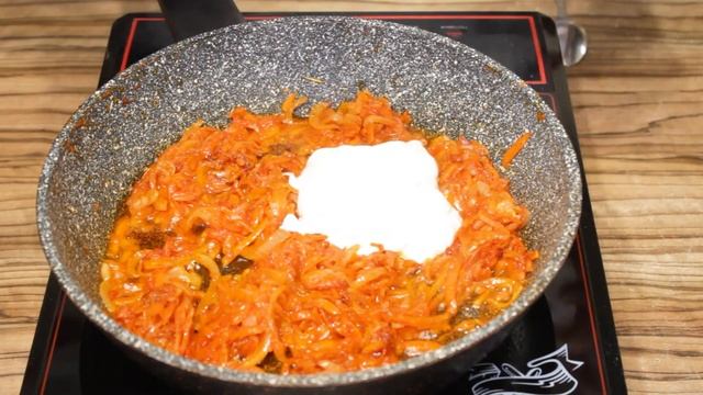 Вкуснее мяса! Попробуйте этот рецепт горбуши со сметаной и овощами. Fish with vegetables. смотреть онлайн