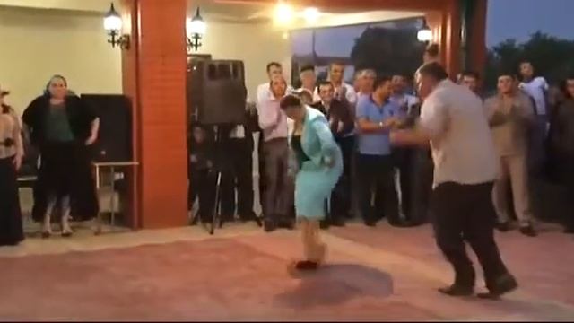 НАЦИОНАЛЬНЫЙ ТАНЕЦ ЛОВЗАР НЕ ДОЛЖЕН СОПРОВОЖДАТЬ ГРЯЗНЫЕ ТАНЦЫ В ЛЕЗГИНКУ, ЭТО ОСОБЫЙ РИТМ ВАЙНАХОВ смотреть онлайн