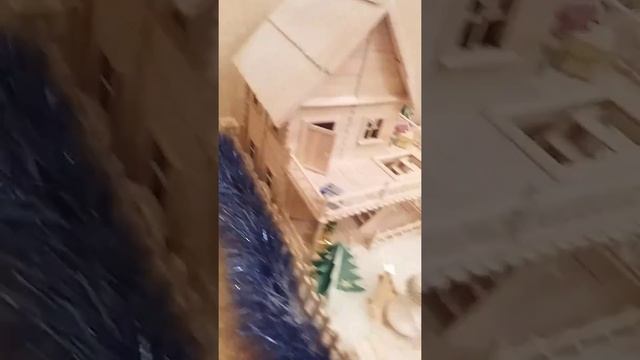 Новогодняя поделка в школу Деревня снеговиков из палочек от мороженого в школу, домик из палочек смотреть онлайн