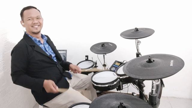 Muse - Starlight (drum cover) смотреть онлайн