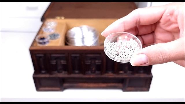 Бабочка из пряжи и проволоки #shorts смотреть онлайн