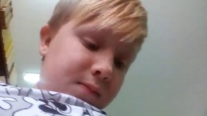 заклеили рот скотчем