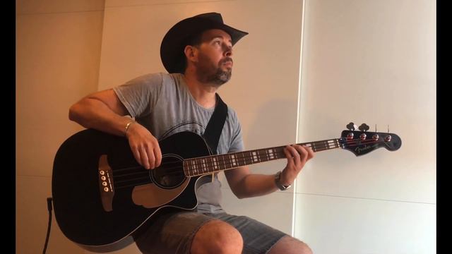Fender kingman V2–Neil Young - Long May You Run (bass cover) смотреть онлайн