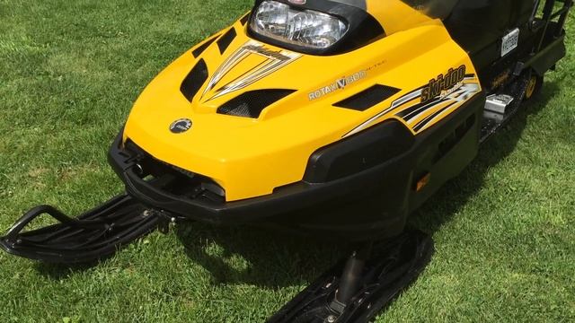 Ski Doo Skandic V 800 2010 SWT 24'' смотреть онлайн